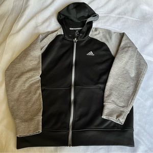 Adidas climawarm Athletic zip up sweater size Medium. LIKE NEW